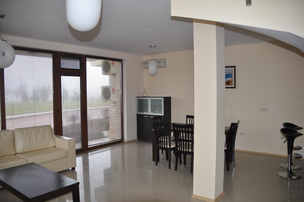 Lighthouse Golf Apart Complex&Villas Balchik Quarto foto